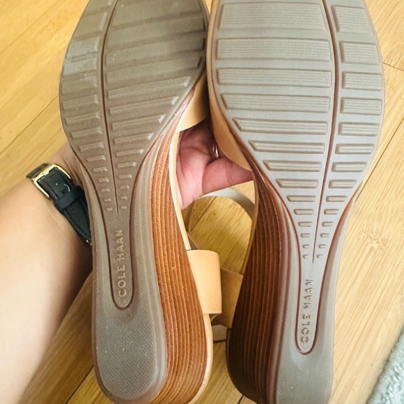 Cole Haan - Picture 4 of 4